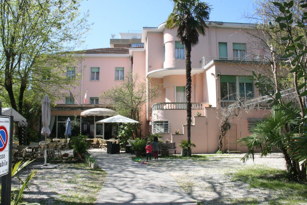 Hotel Roxy Floridiana Rimini Exterior photo